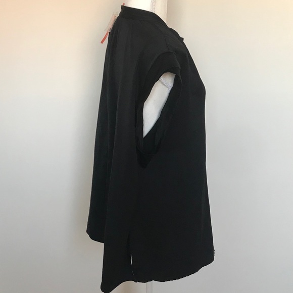 Joe Fresh Satin Cap Sleeve Blouse plus 3x NWT - Picture 5 of 9